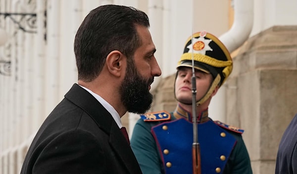 التعاون بين الشرع والأجهزة الغربية بدأ في المجال الأمني، ليمتدّ إلى المستويَين السياسي والدبلوماسي بعد استلامه للسلطة (أ ف ب)