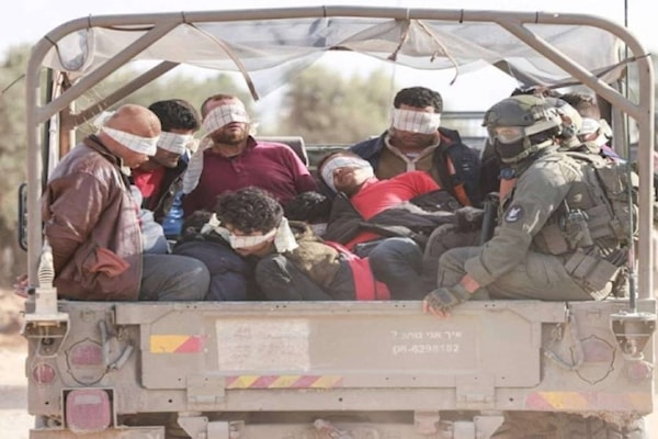 دأب بن غفير، منذ بدء الحرب في غزة، على اقتحام السجون والتنكيل بالأسرى الفلسطينيين (أ ف ب)