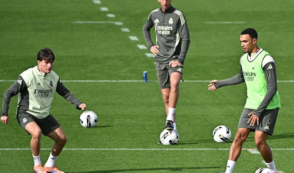 بالنسبة لغالبية جماهير ليفربول، أفسدَ رحيل أرنولد بعد انتهاء عقده إرثه في النادي.