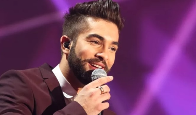 المغني الفرنسي كندجي جيراك (من الويب)