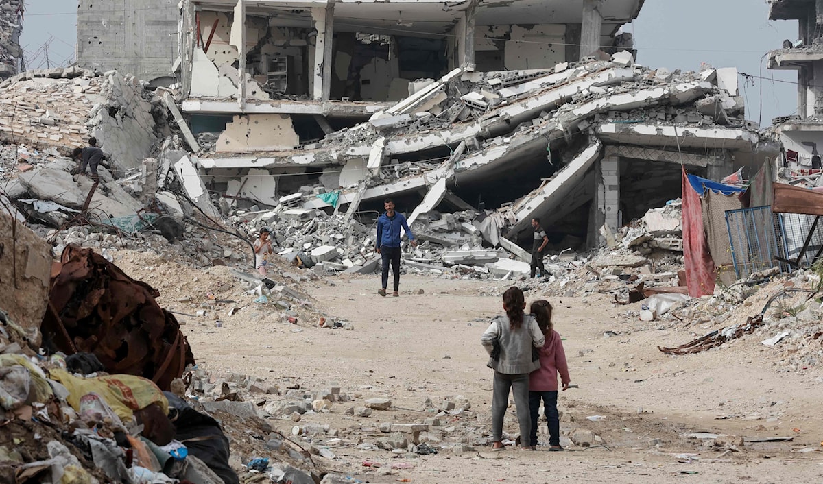 ثمة خشية من أن يؤدّي استمرار الخلاف بين المقاومة والسلطة إلى تعقيدات قد تتذرّع بها إسرائيل لاستئناف الحرب (أ ف ب)