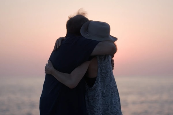 فاديا أحمد تأخذنا إلى هشاشتنا