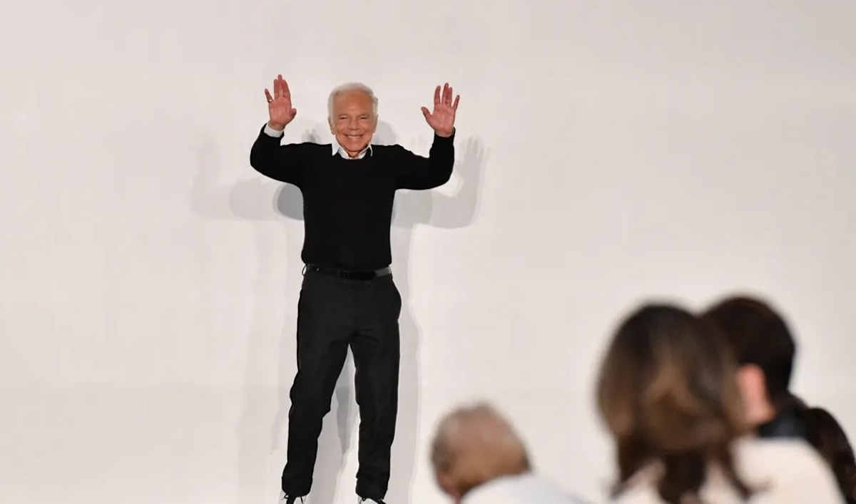 في مجال الأزياء النسائية، تفوّق المصمّم الأميركي «رالف لورين»