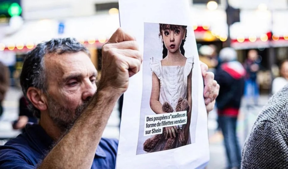 بيع «دمى جنسية بشكل أطفال» بعد رصد وجودها على موقع «شي إن».