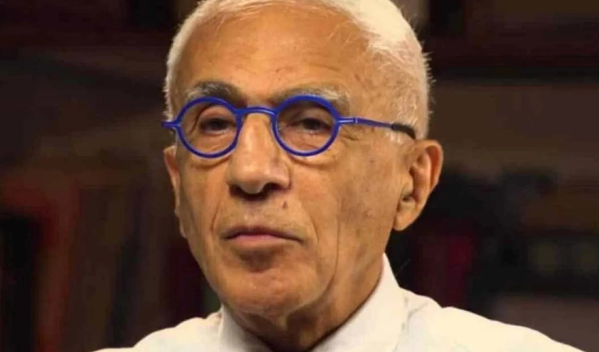 شغلَ أتاباي منصب رئيس الاتحاد الإيراني بين 1972 و1978، في واحدة من أنجح الفترات في تاريخه.