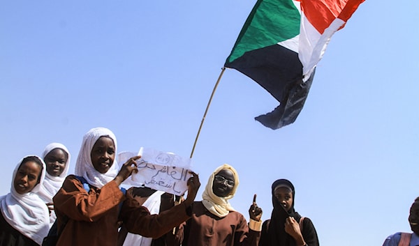 يشكّك مراقبون في دوافع «الدعم السريع» من وراء الموافقة على هدنة (أ ف ب)