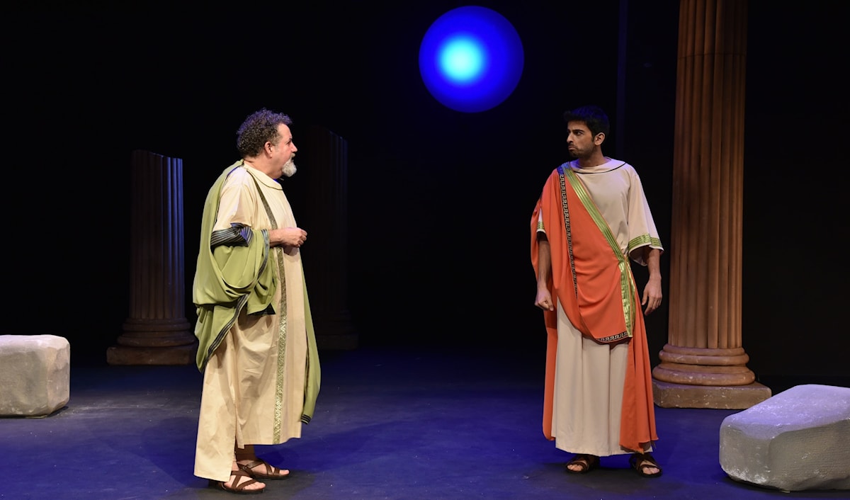 من مسرحية «أبو الزوس»