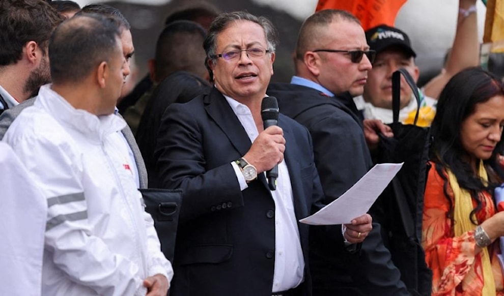 حان الوقت لعفو عام وتشكيل حكومة انتقالية تشمل الجميع (من الويب)