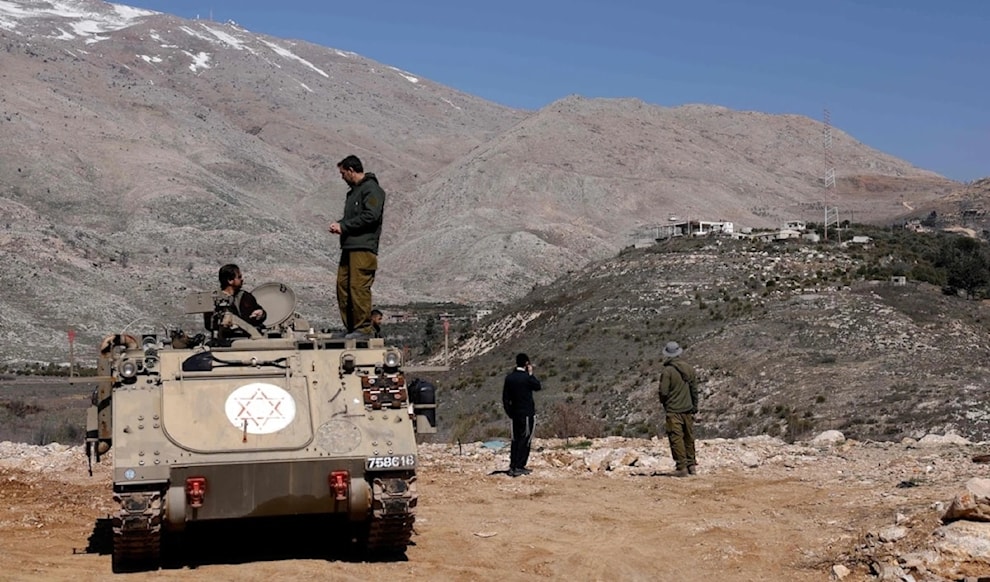 اعتقلت الدورية شخصاً يلقب باسم «الخفاش» لأسباب مجهولة (أ ف ب)