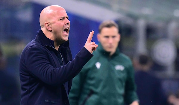 كانت التحضيرات للمباراة قد طغى عليها الانتقاد غير المسبوق من صلاح لسلوت.