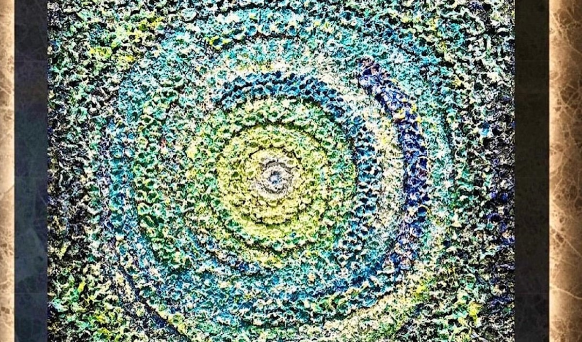 راوية غندور: ما وراء اللوحة