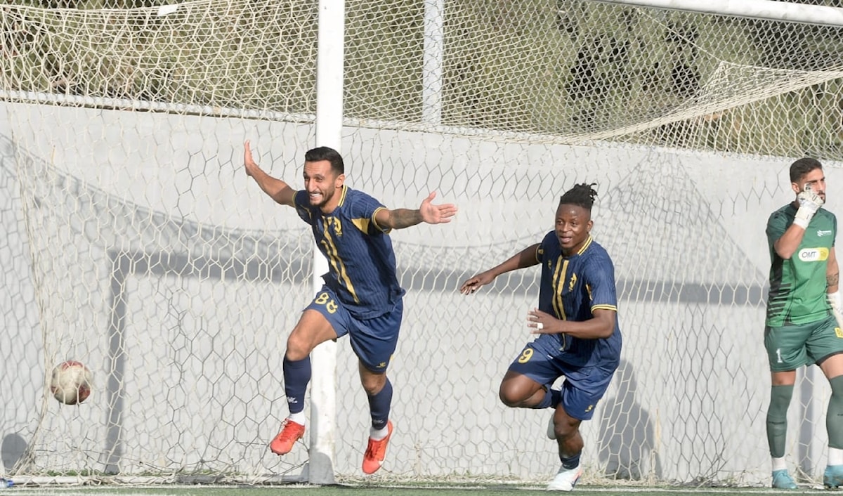 مهمة صعبة لجويا للدفاع عن صدارته أمام الأنصار (طلال سلمان)