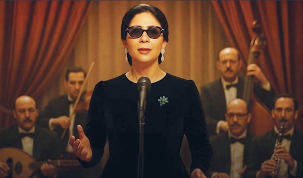 منى زكي في مشهد من «الستّ»