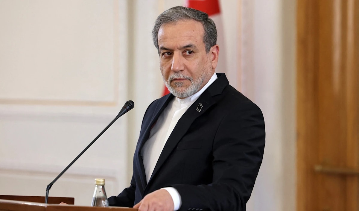عراقجي: التكنولوجيا لا تُدمر بالهجوم العسكري، والمعرفة لا تُمحى من العقول بالقصف. (أ ف ب)