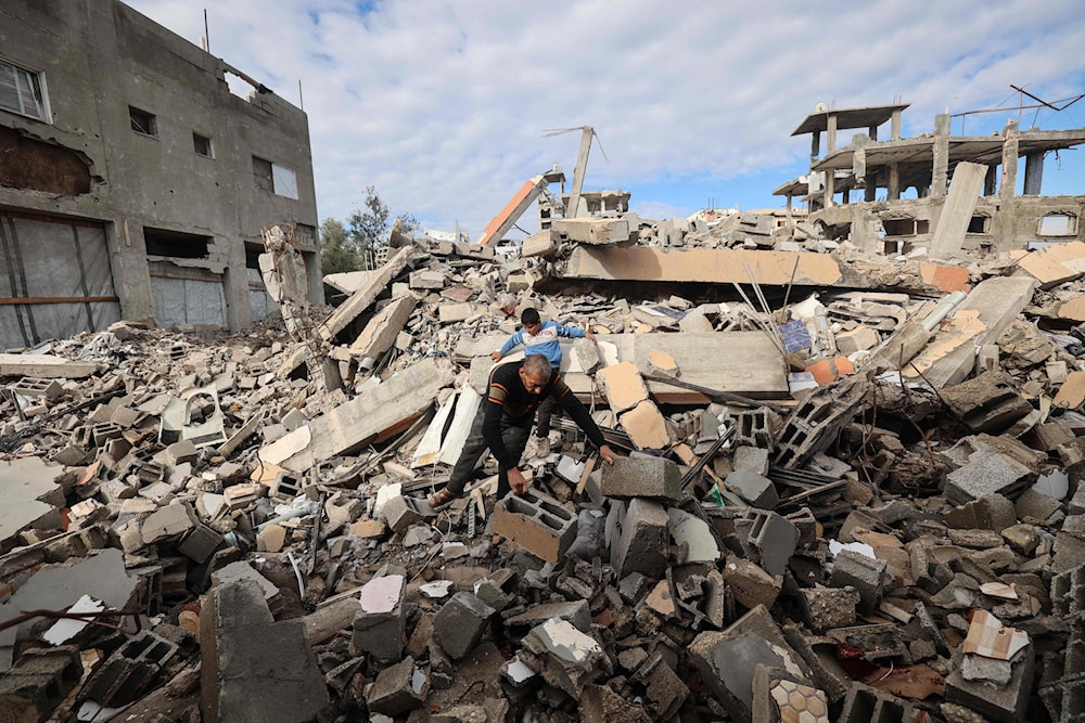 این گروه‌ها برای انجام وظایف بشردوستانه به ۲۰ «بیل مکانیکی» و ۲۰ «مته» نیاز دارند (خبرگزاری فرانسه)