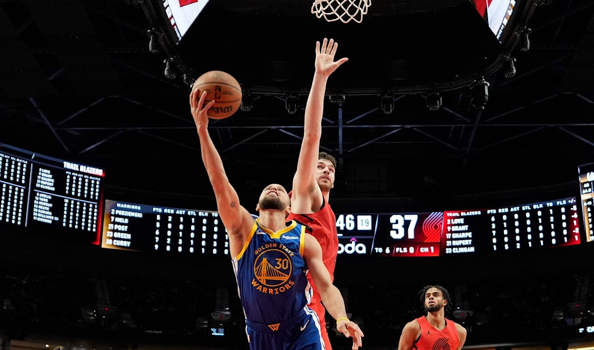 NBA: ستيفن كوري يتألق رغم الخسارة