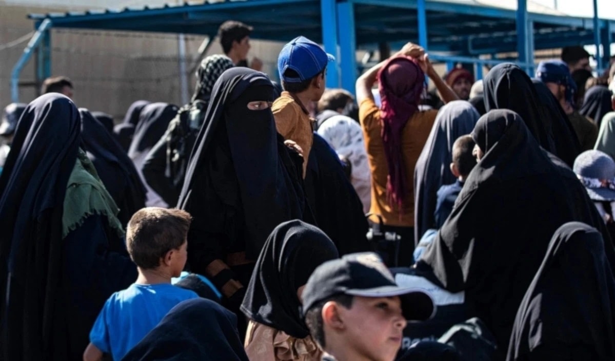 العراق: نعمل على نقل آخر مواطن عراقي من المخيم بشكلٍ طوعي (أ ف ب)