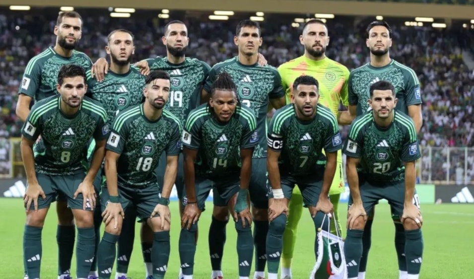 يطمح منتخب الجزائر للحفاظ على لقب كأس العرب لكرة القدم.