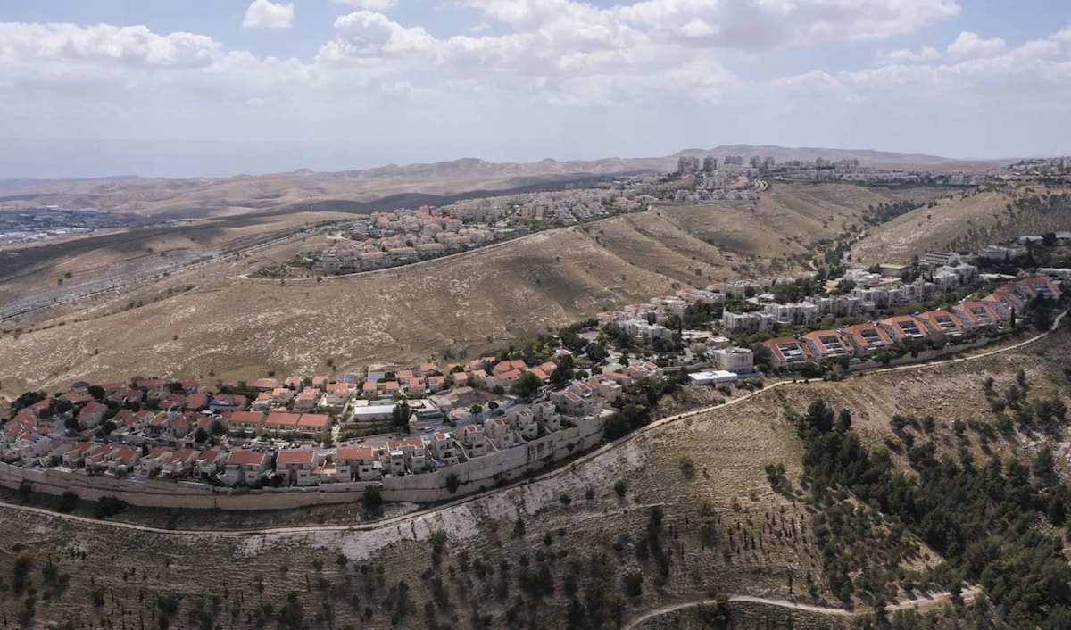 حذّرت «حماس» من مصادرة الاحتلال للأراضي في الضفة الغربية (من الويب)