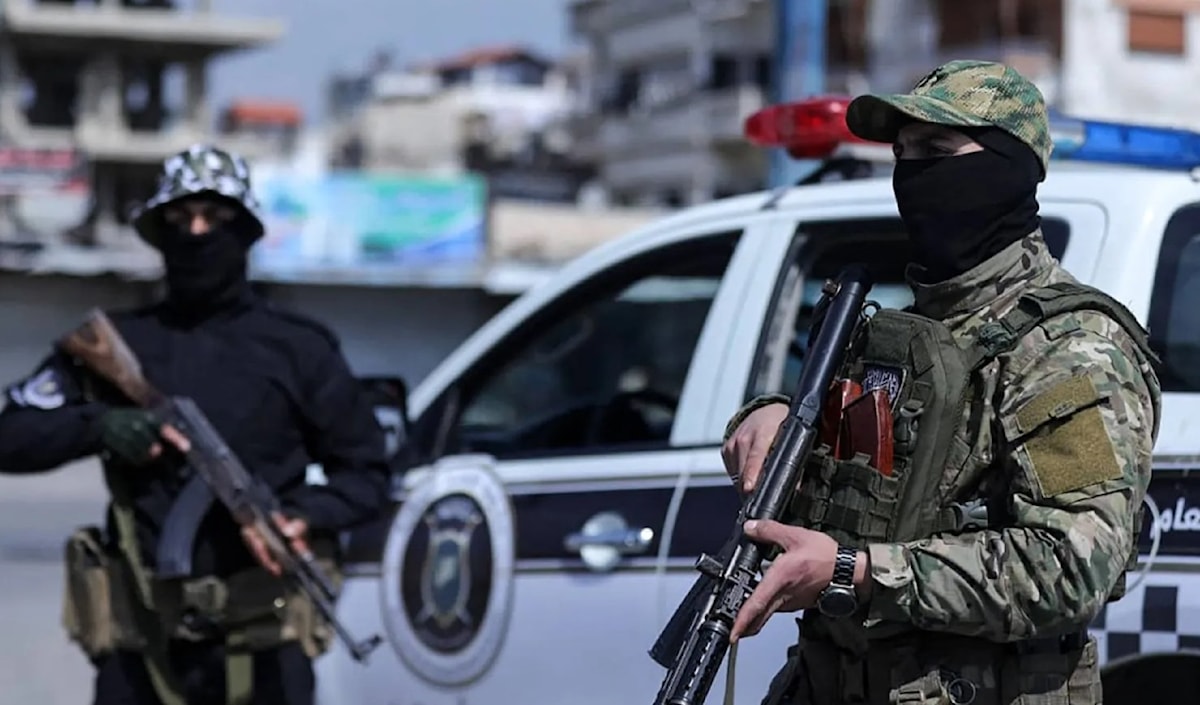 جرى نقل الجرحى إلى مشافٍ قريبة لتلقي العلاج وسط حالة من التوتر الأمني في المنطقة. (من الويب)