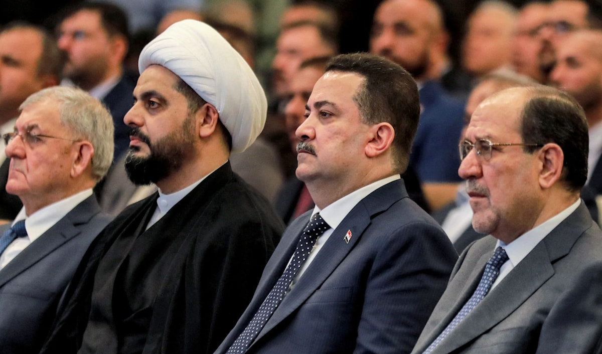 المالكي يقدّم نفسه كخيار رئيسي لرئاسة الحكومة في مواجهة السوداني (أ ف ب)