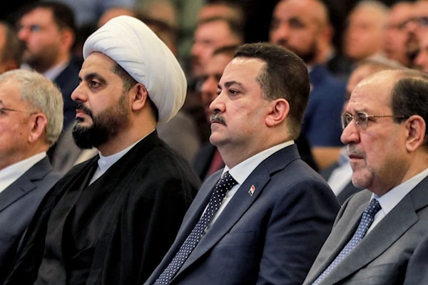 المالكي يقدّم نفسه كخيار رئيسي لرئاسة الحكومة في مواجهة السوداني (أ ف ب)