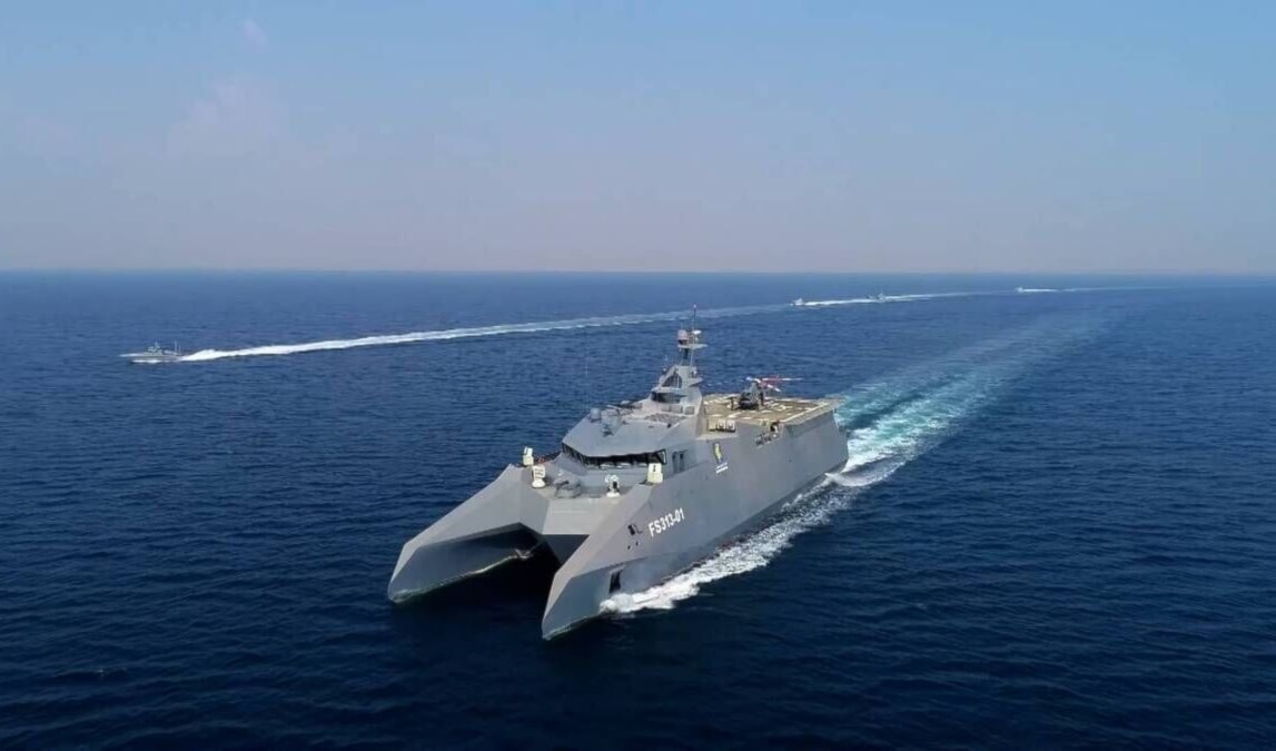 مضيق هرمز (إكس).