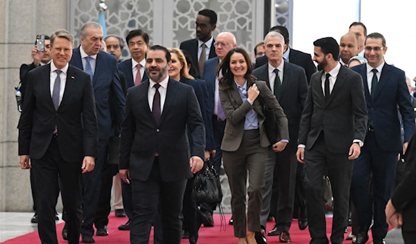 تكشف زيارة الوفد عن مستوى غير مسبوق من التوافق داخل أروقة المجلس حول الملف السوري (أ ف ب)