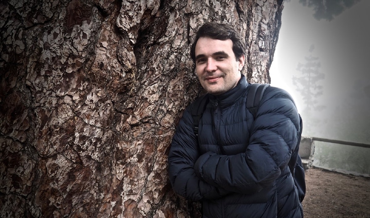 تتهم السلطات الجزائرية غليز بالتواصل مع حركة مصنفة «إرهابية» (أ ف ب)