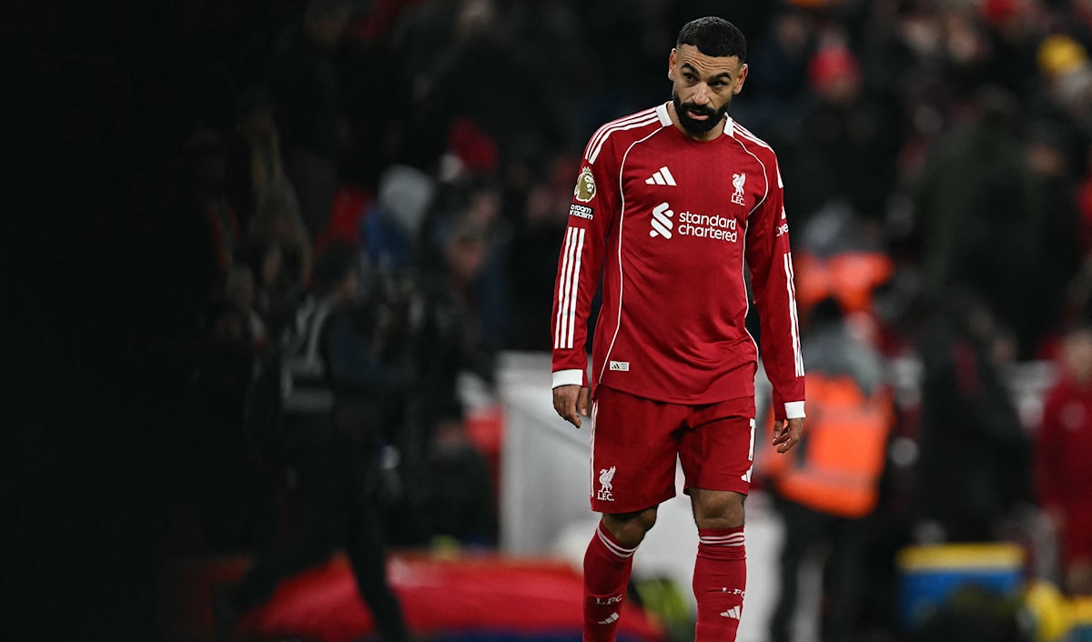 هذه المرة الأولى خلال مسيرته مع ليفربول التي لا يبدأ فيها صلاح أساسياً في مباراتين توالياً في الدوري الممتاز (أ ف ب)