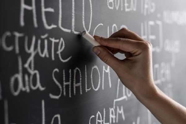 لماذا يسهل البوح بلغة ثانية؟