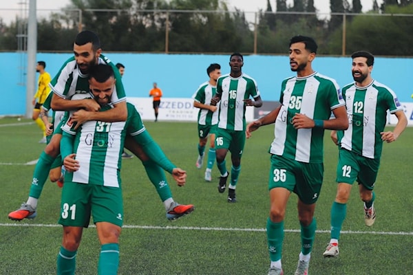 ألحق الأنصار هزيمة ثقيلة بالعهد بخماسية مستحقة (طلال سلمان)