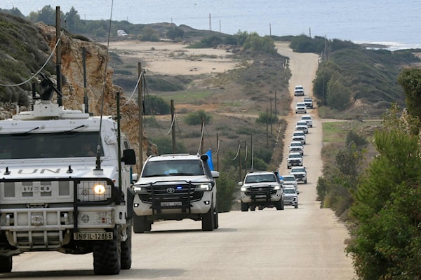 وفد مجلس الأمن الدولي في الناقورة جنوبي لبنان أول أمس (أ ف ب)