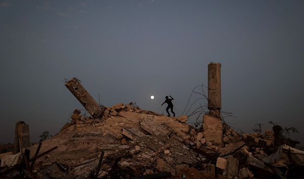 يعيش قطاع غزة، مع اقتراب نهاية المرحلة الأولى، ما يمكن وصفه بـ«الفراغ الرؤيوي» (أ ف ب)