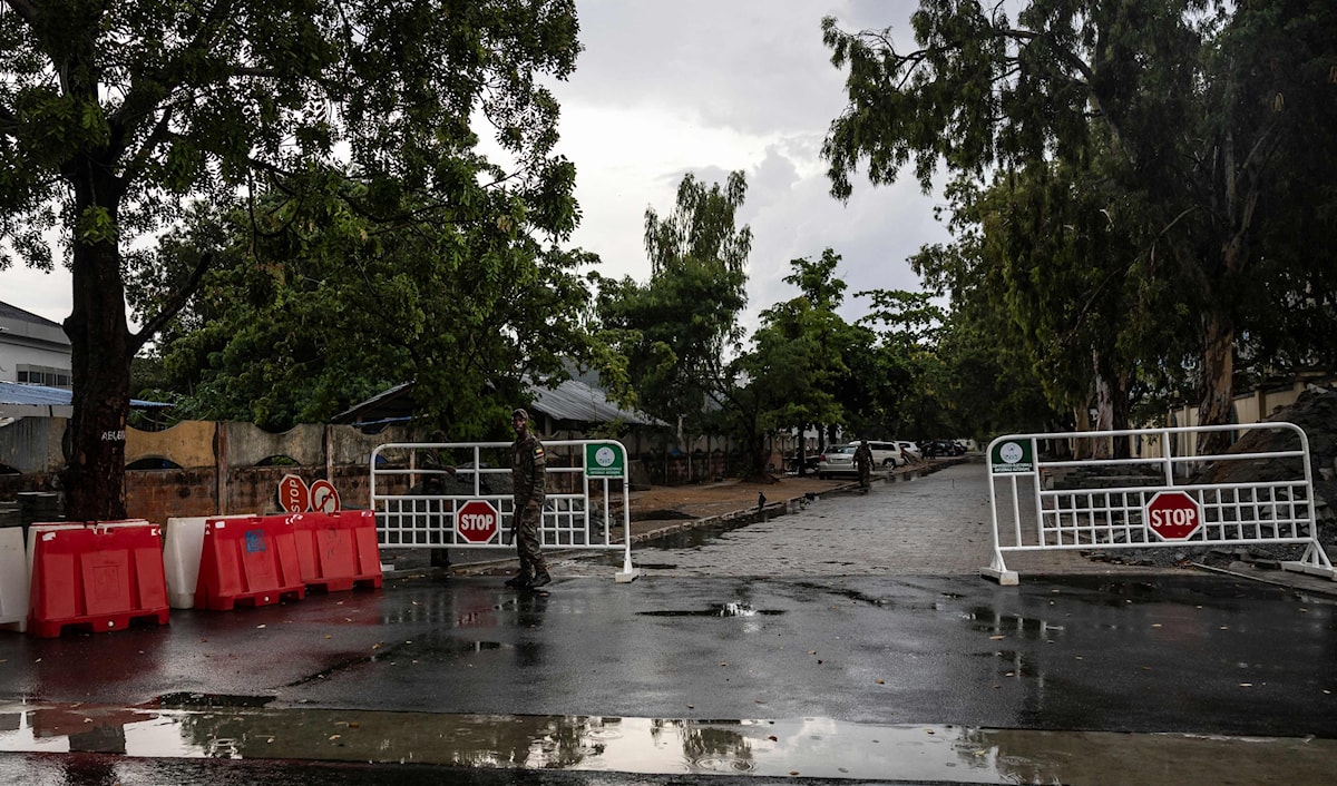 تأتي محاولة الانقلاب قبل أشهر من انتخابات رئاسية مقررة في نيسان (أ ف ب)