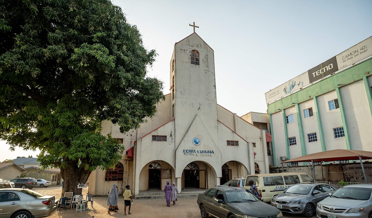 لا يزال الغموض يحيط بمصير 165 من التلاميذ (أ ف ب)