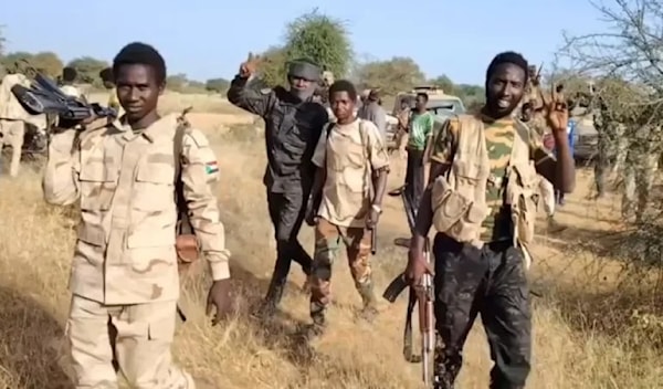 اتهمت «الدعم السريع» الجيش السوداني بقصف حقل هجليج، وذلك بعد يوم واحد من إعلانها السيطرة على الحقل (من الويب)