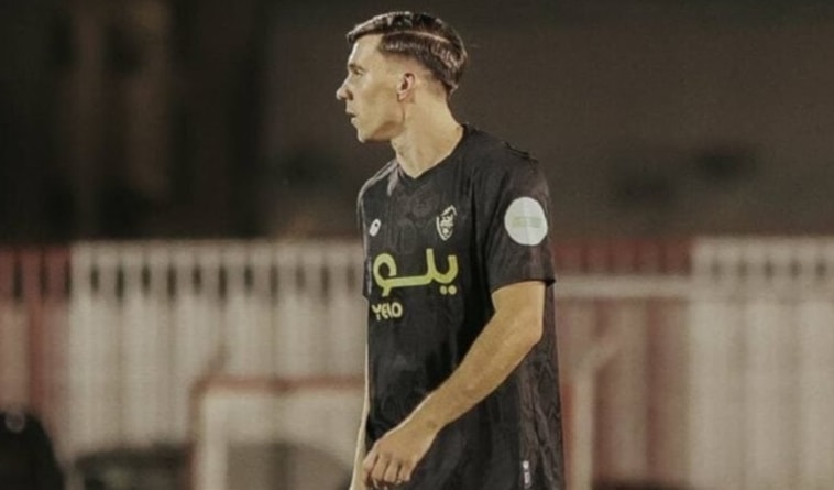 البولندي كونراد ميخالاك