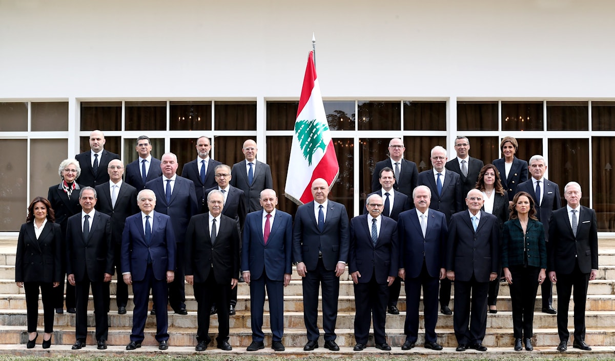 الصورة التذكارية للحكومة في قصر بعبدا