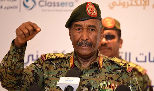 خاطب البرهان، أمس، الأمم المتحدة والاتحاد الأفريقي، قائلاً إن الشعب السوداني «لن تُفرَض عليه أي حكومة» (أ ف ب)