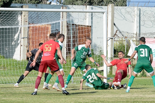 تعود أمسيات «الدربي» بعد غيابٍ طويل مع إقامة قمّة النجمة والأنصار الساعة 21:45 بتوقيت بيروت في جونيه (أرشيف)