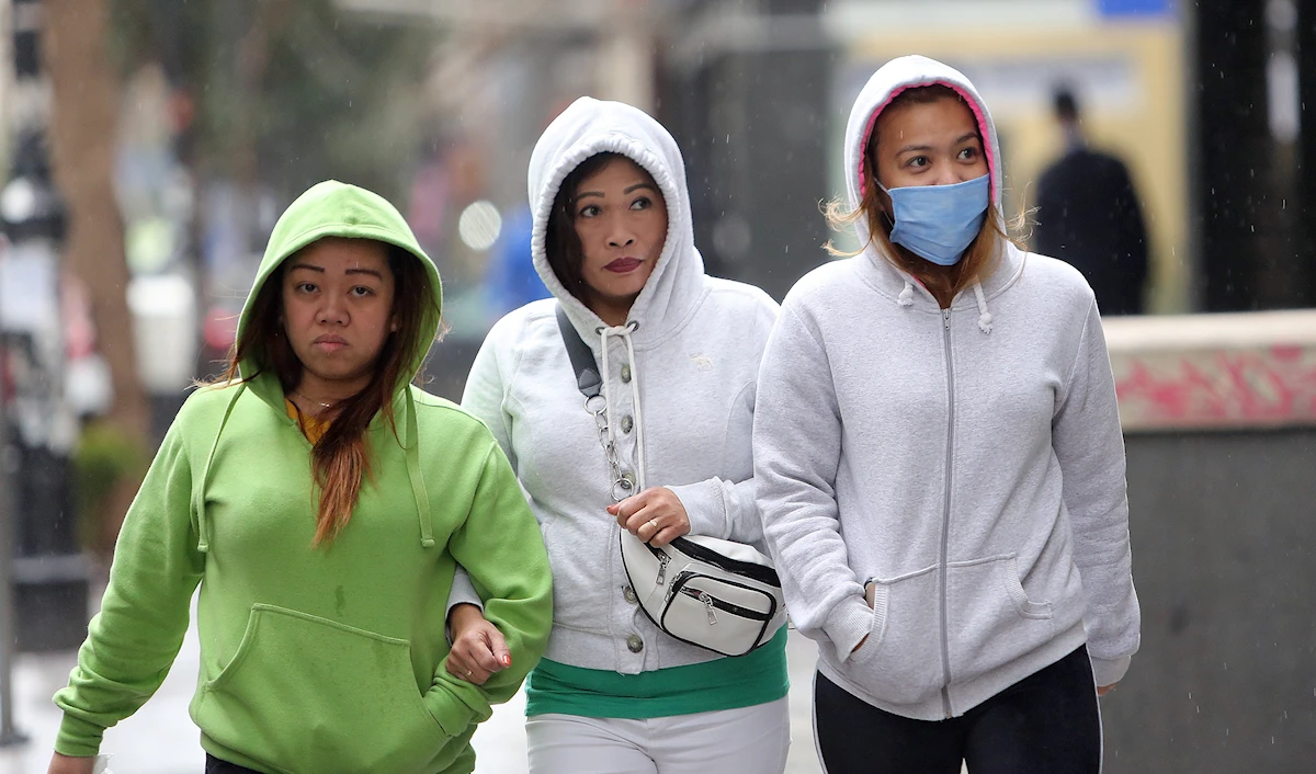 تكفّلت منظمة الهجرة الدولية بتأمين تذاكر سفر لعاملات وبعض الأدوية من دون أن تتدخل في تأمين مآوٍ للراغبات في البقاء أو من ينتظرن دورهن في الإجلاء (مروان بو حيدر)