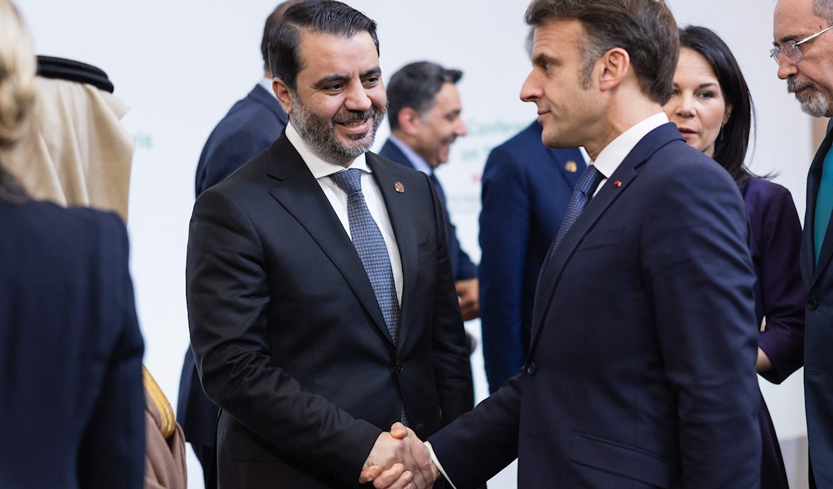 يأتي الإعلان عن المباحثات الروسية – السورية بالتزامن مع الانفتاح الأوروبي على دمش (أ ف ب)