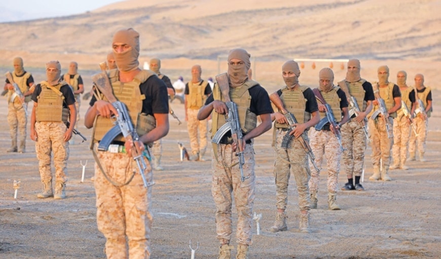 عسكريون تابعون للتحالف السعودي - الإماراتي خلال تدريبات في مأرب (أ ف ب)