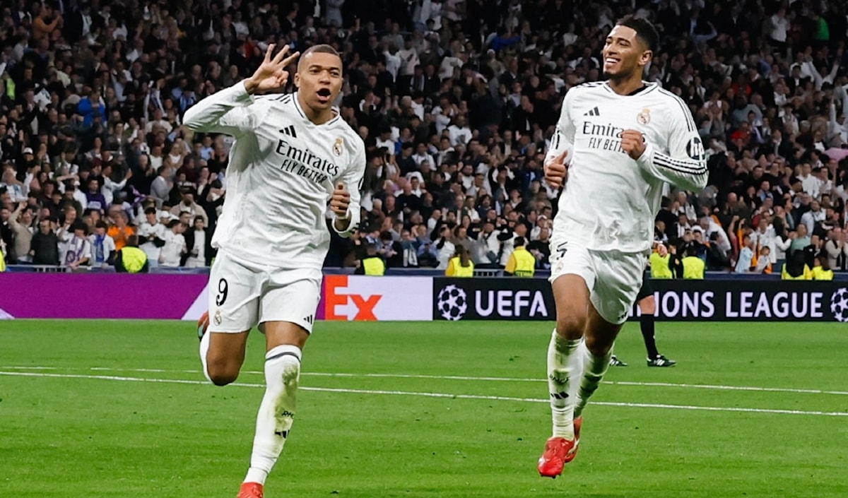 سجّل مبابي ثلاثية لريال مدريد (الدقائق 4 و33 و61) في مرمى مانشستر سيتي.