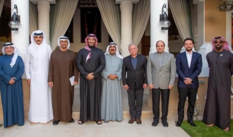 كانت السعودية سعت إلى خفض سقف التوقعات بإحداث القمة أي اختراق، بتأكيدها أن الاجتماع هو «لقاء أخوي غير رسمي» (أ ف ب)