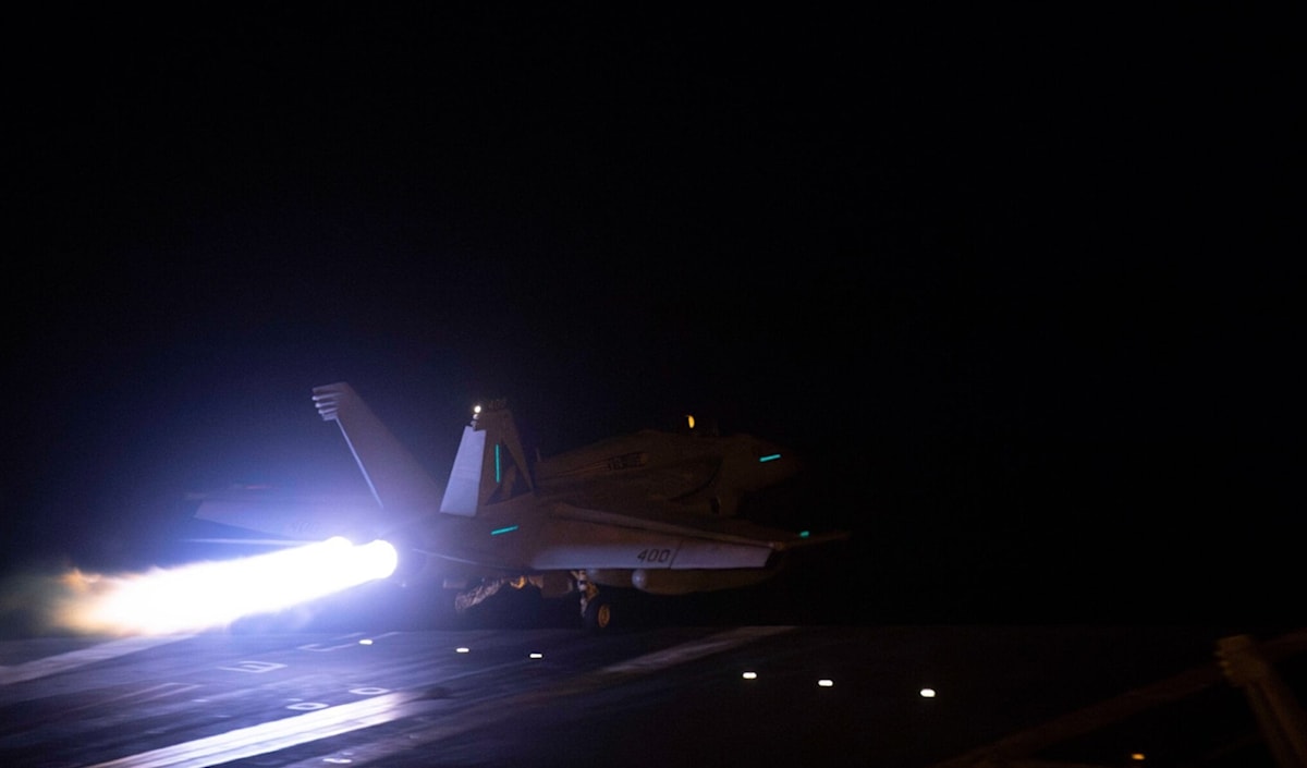 اعتراض صنعاء طائرة حربية أميركية يثير قلقاً في واشنطن (من الويب)