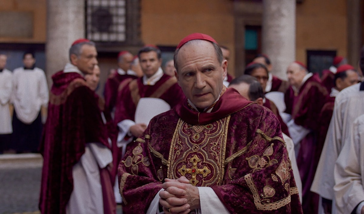 يتناول Conclave صراعات السلطة في الفاتيكان