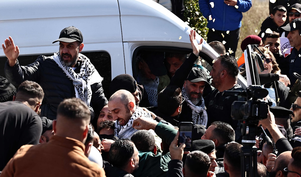 سيتم تحرير 620 أسيراً فلسطينياً من سجون الاحتلال (أ ف ب)
