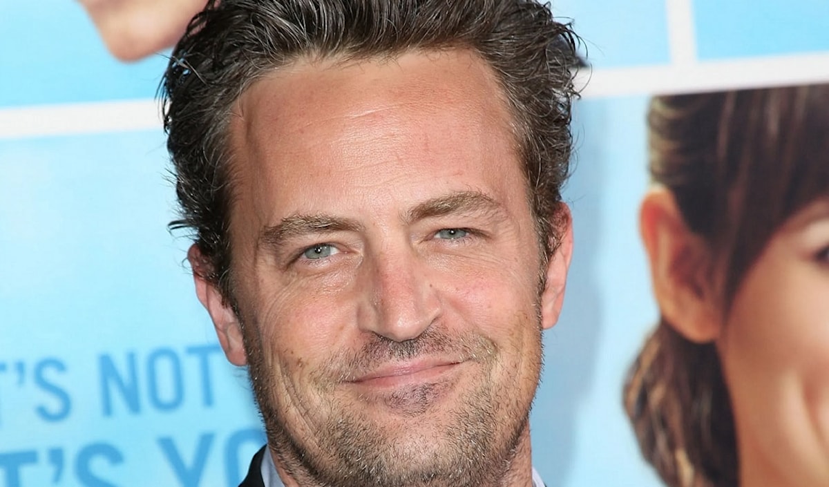 وردت المعلومات في وثائقي «ماثيو بيري: مأساة هوليوودية».